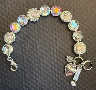 MARIANA BRACELET WINDS OF CHANGE: clear, a/b stones in silver rhodium setting