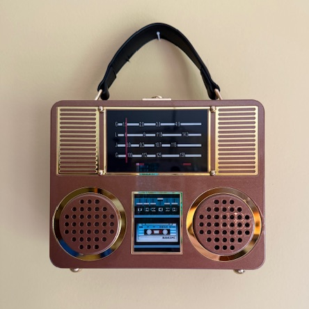 NEW YORK BROWN RADIO BAG 61107