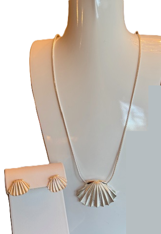 SHINY SHELL NECKLACE AND EARRINGS SET, ADJUSTABLE LONG SILVER CHAIN