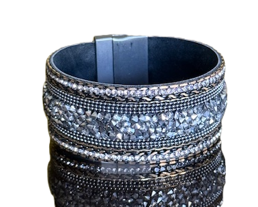 BEADED GRAY AND GOLD MAGNET BRACELET