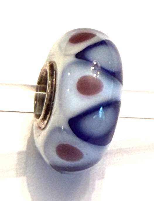 TROLLBEAD UNIVERSAL UNIQUE WHITE WITH BROWN, NAVY, BLUE