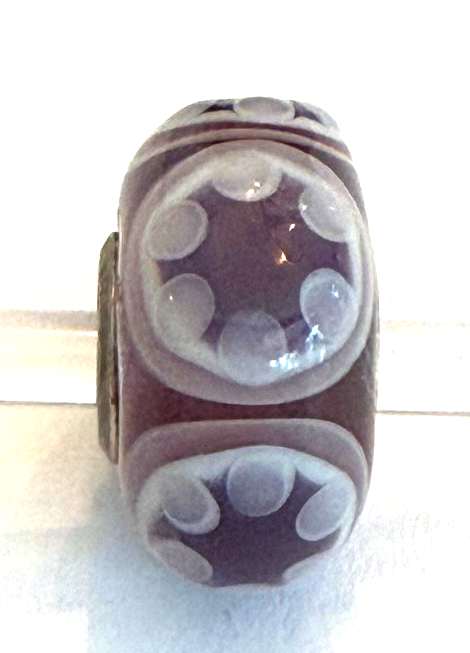 TROLLBEAD UNIVERSAL UNIQUE PURPLE/LILAC WITH STARS BEAD