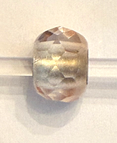 TROLLBEAD PINK PRISM BEAD