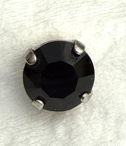 MARIANA EARRINGS STUDS: black 10mm stone in silver setting, post backs