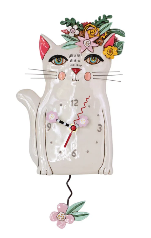 PRETTY KITTY CLOCK