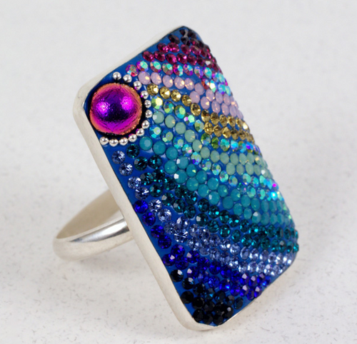 MOSAICO RING PR-8632-A: multi color Austrian crystals in 1.25" solid silver adjustable setting