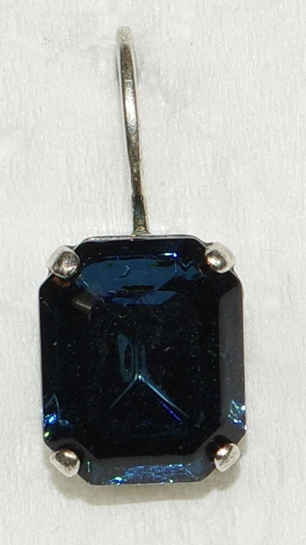 MARIANA EARRINGS MONTANA: blue stone in 1/2" silver rhodium setting, lever back